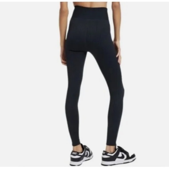 GOOD AMERICAN WIDE RIB SHINE CLEAN SEAMLESS NWT - Picture 3 of 15